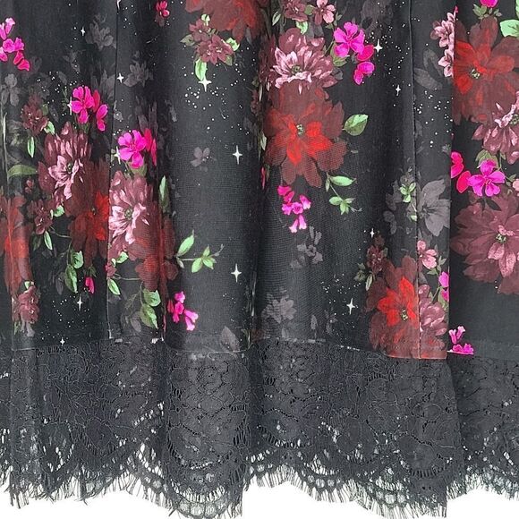 0X 12W Large Torrid Ponte Floral Lace Hem Skirt - Picture 5 of 12